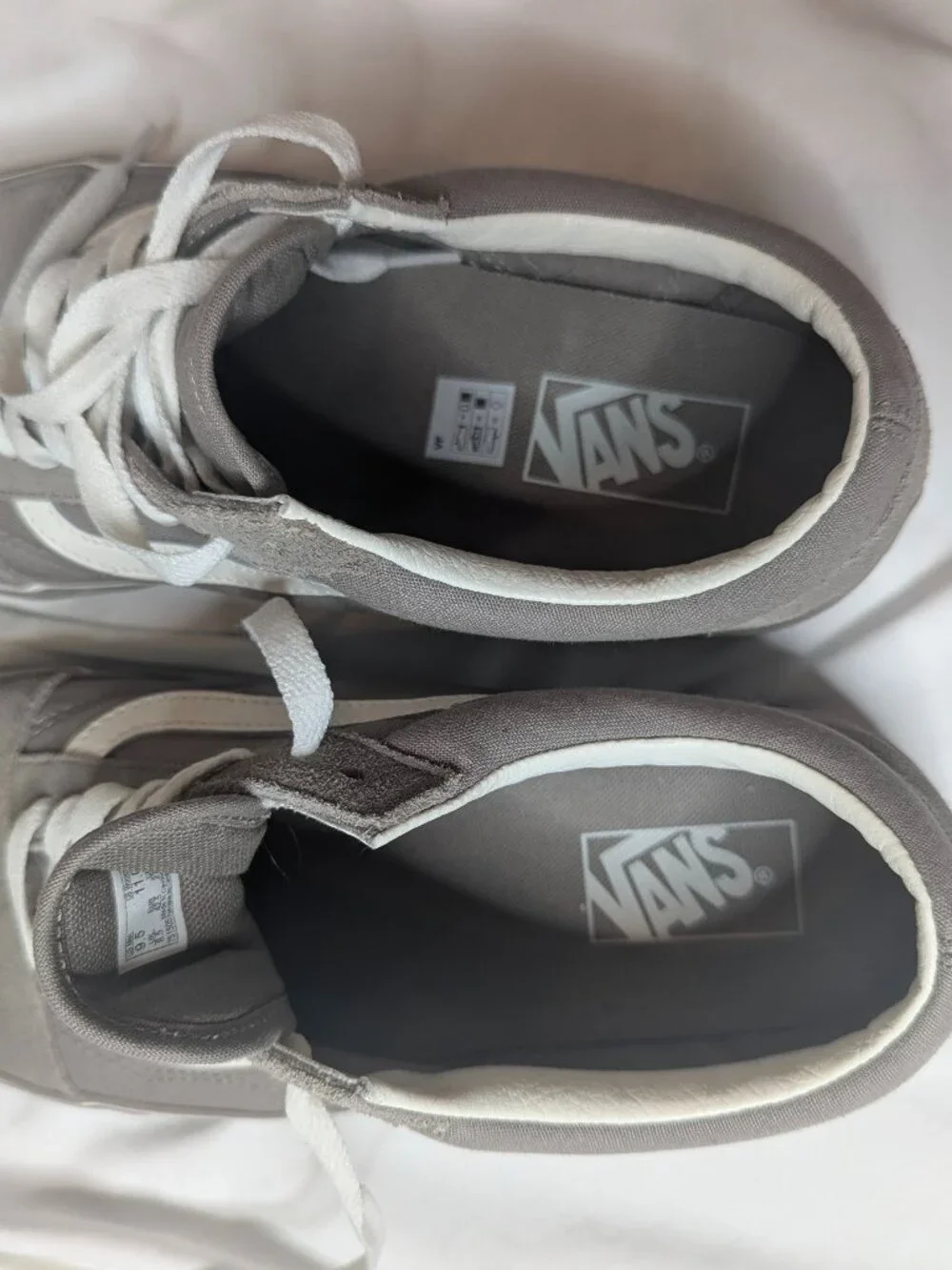 Men's Old Skool Vans, Gray Size 9.5M/11W
